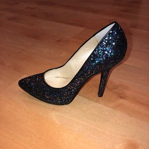 Nine West “Love Fury” Heels - Size 9M